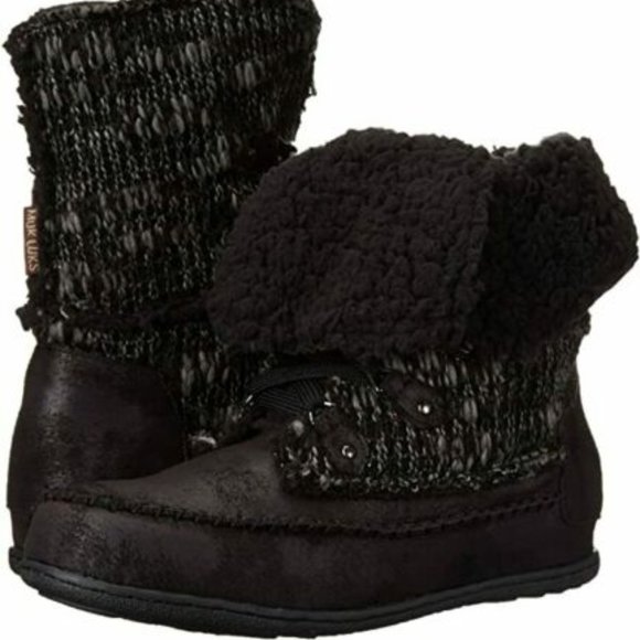 vegan mukluks
